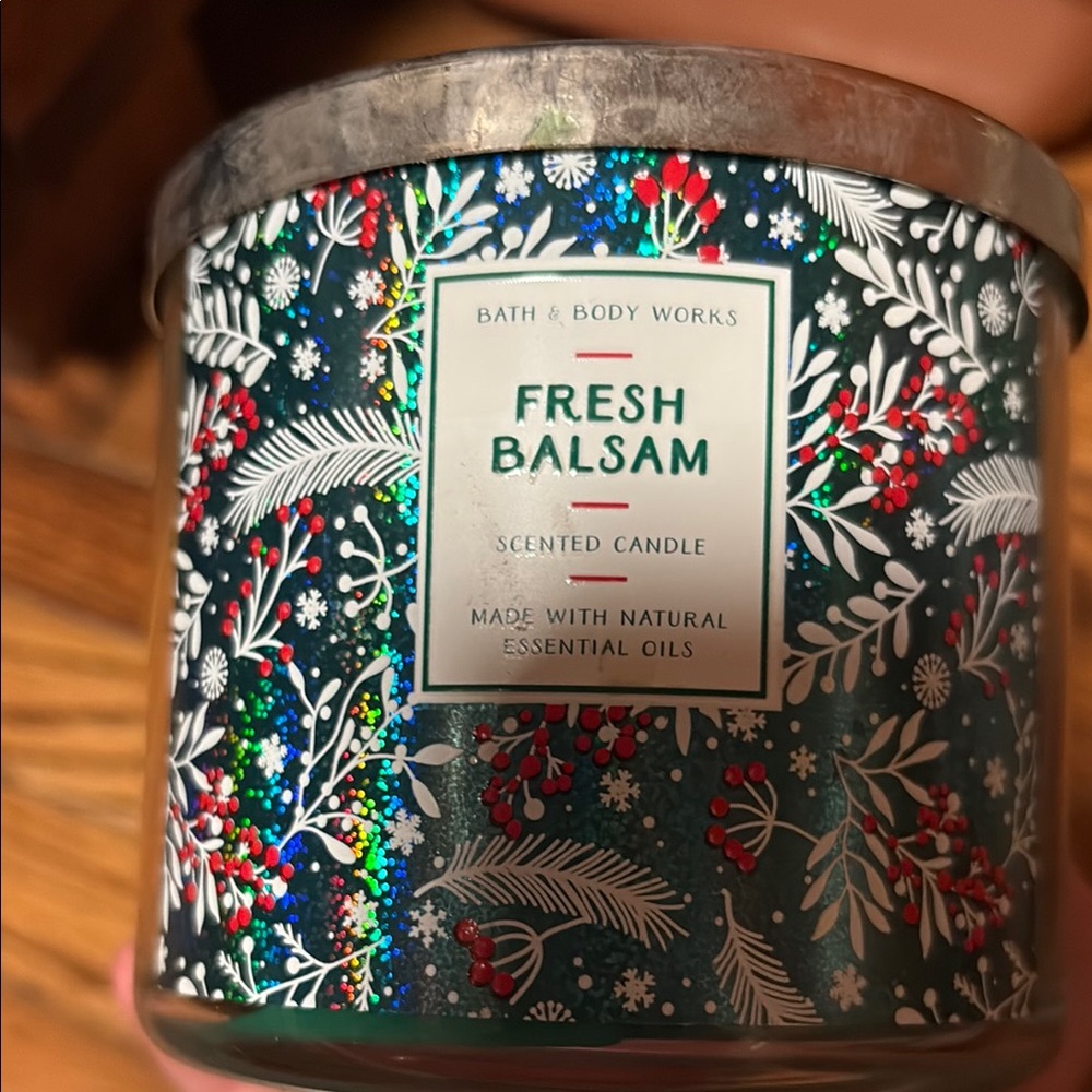 Bath & Body Works Fresh Balsam Candle - Festive Green and Red